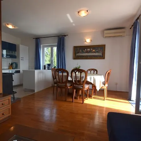 Apartment Matea