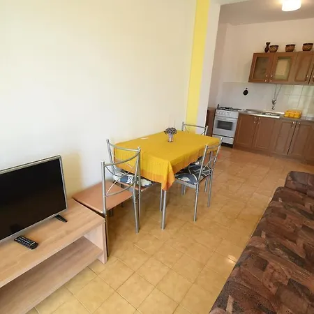 Matea Apartment *